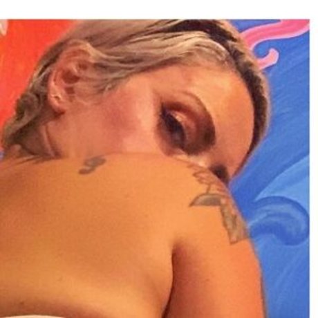 Keri Love model adult picture