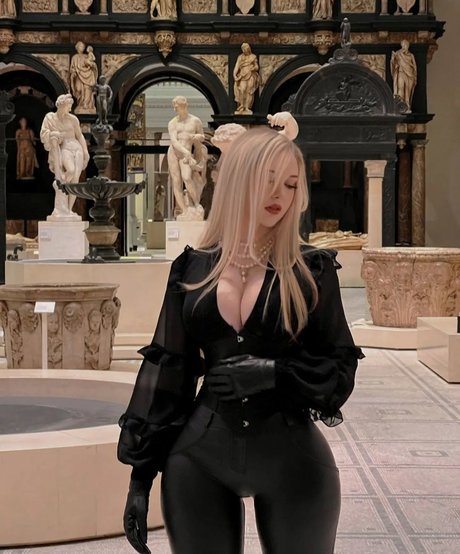 Sayathefox model pictures