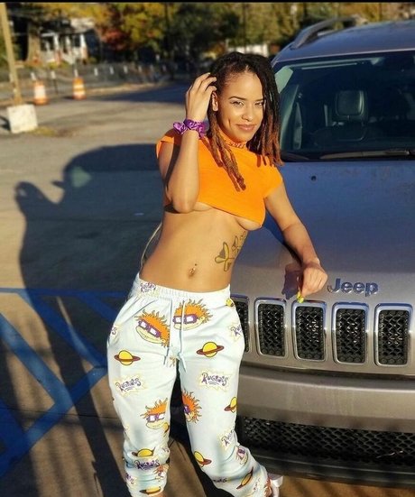 one onlyfans pornographic pic