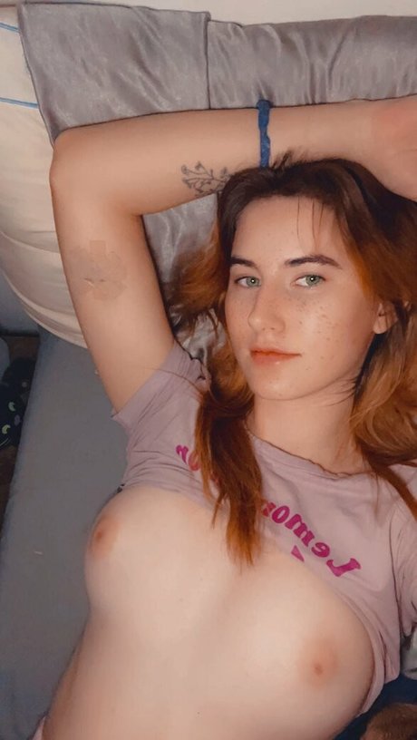 Nicoleshelby exclusive model pic