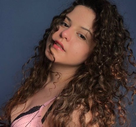 Ana Bluhen nudes actress pics