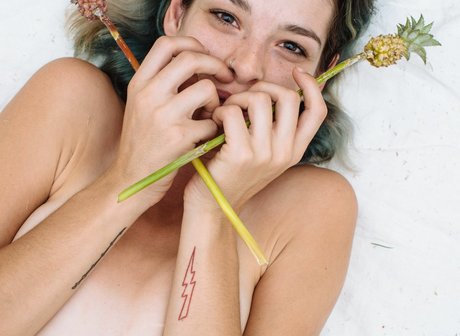 Carly Foulkes star beautiful pics