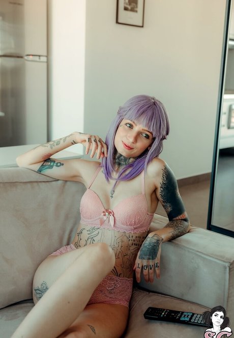 millene model exclusive image