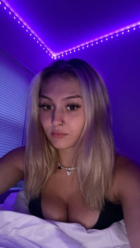 Faith Lynn star erotic gallery