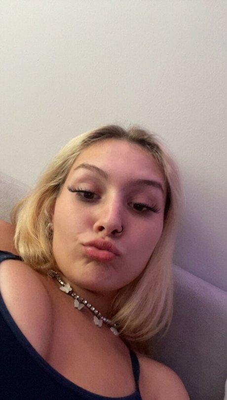 Faith Lynn pornstar top pic