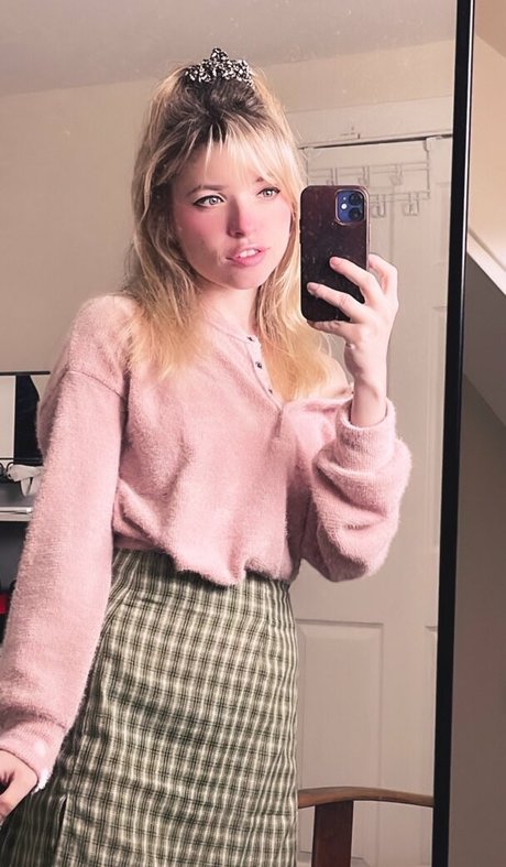 Thejamplan naked actress gallery