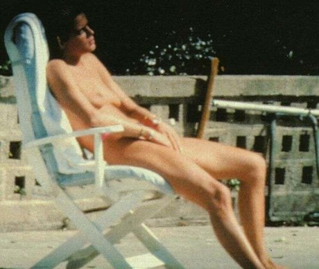 old milf onlyfans sexy nude pics