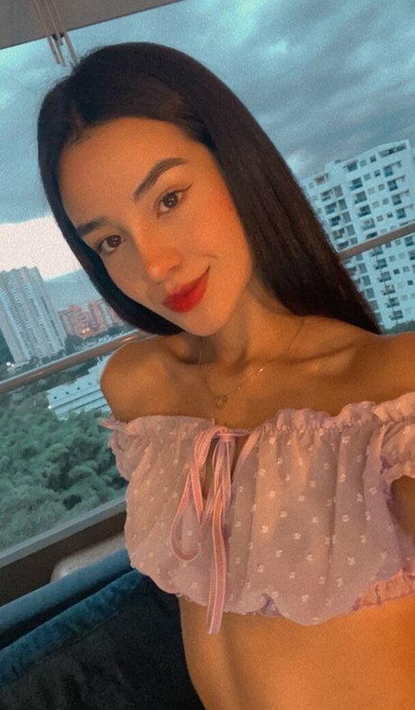 carolcor21 model erotic images