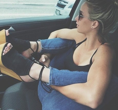 flat chested onlyfans hot sexy picture