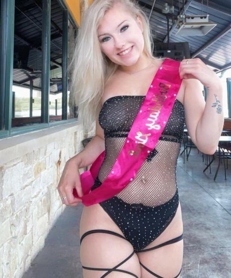 twistedstormzz pretty pornstar picture