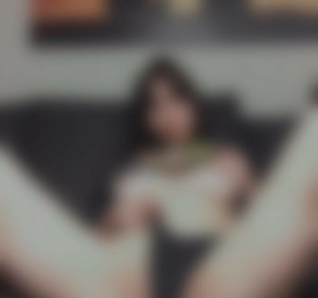 Lucia Scharwz star top picture