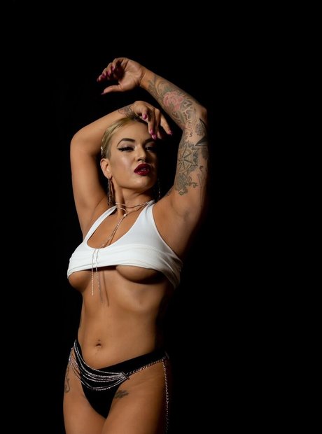 chubby latina onlyfans hot porn pic