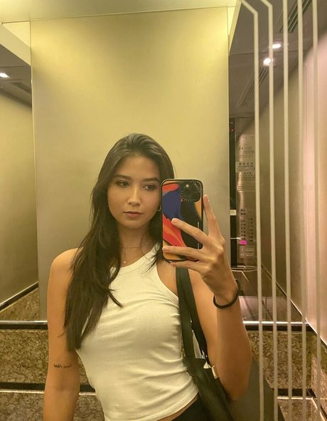 angelinooor free actress pictures