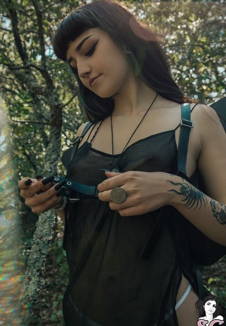 Lunathefairyy model nude galleries