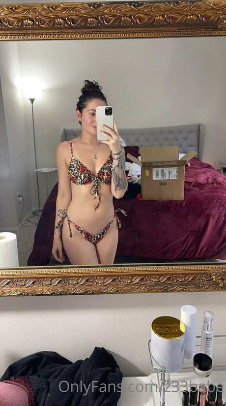 ItsdanniB model sexy gallery