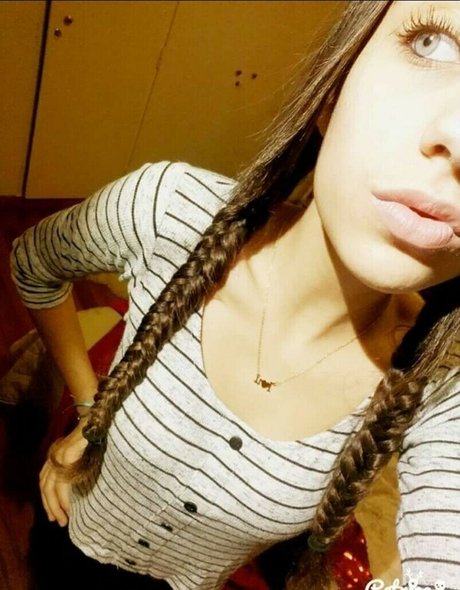 Melina Borgol star art galleries