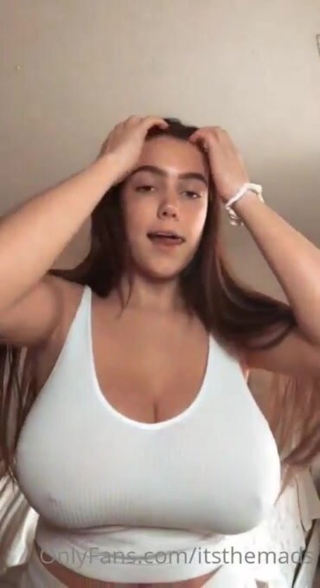 Maggie W erotic pornstar photo