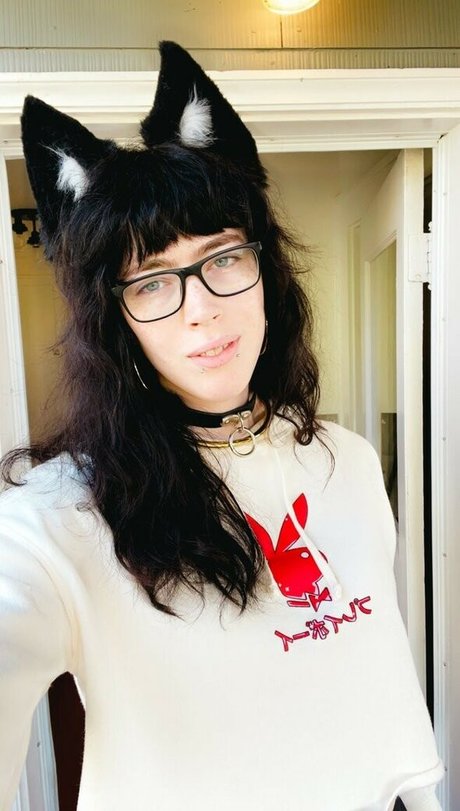 FoxGothicc model pretty photo