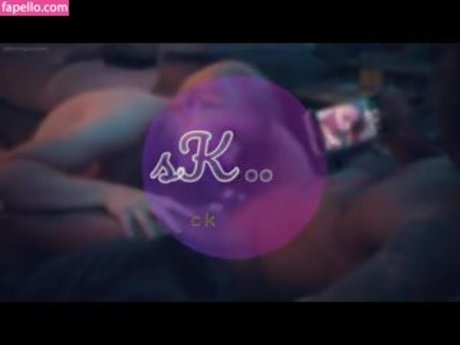 Becky Chase porn model photo