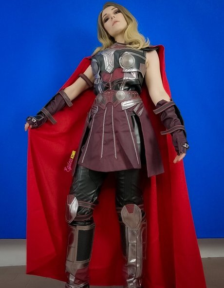 Egilea ASMR model sexy image