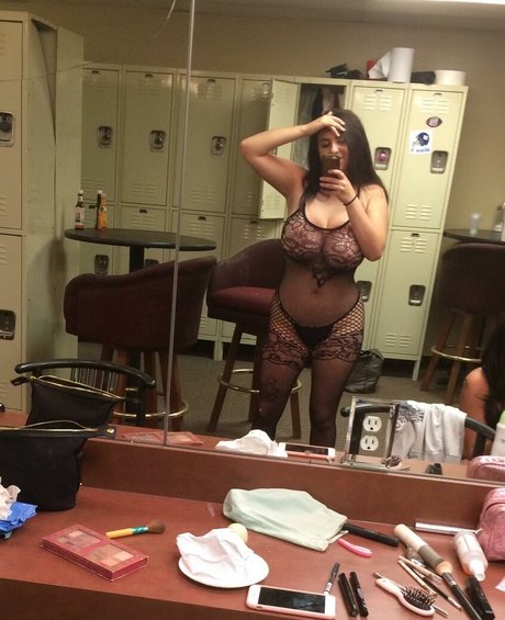 Milly Marks pornographic model pic