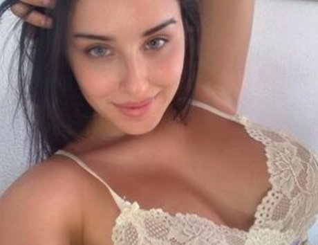 Rania hey star adult img