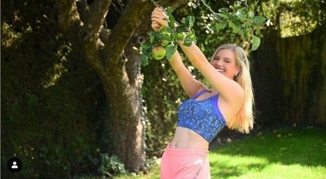 big ass latina onlyfans naked image