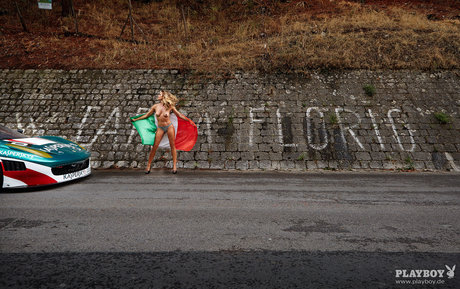 Sarah Winkhaus model erotic images