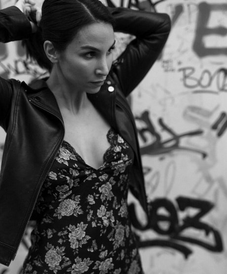 Sila Sahin star high quality archive