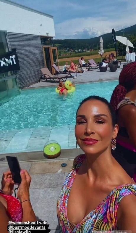 Sila Sahin perfect pornstar pics