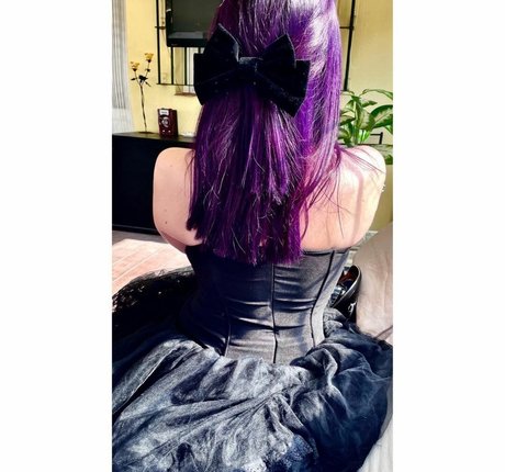 Draculonaa top star gallery