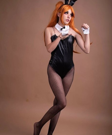 SarahIkiryuin nude model pictures