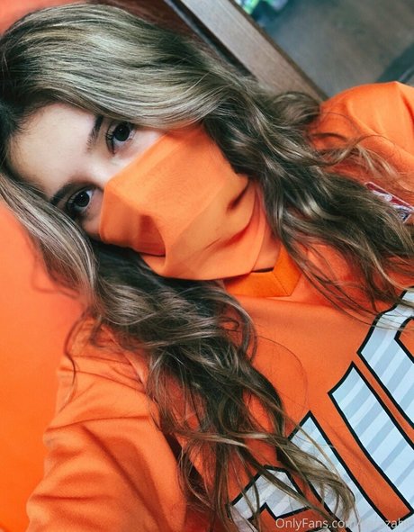 Zara Zahir beautiful pornstar pic