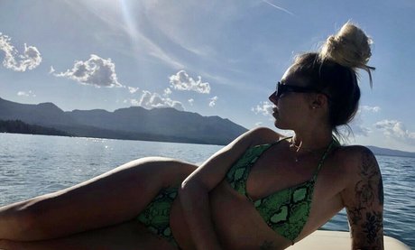 Lil Debbie star naked image