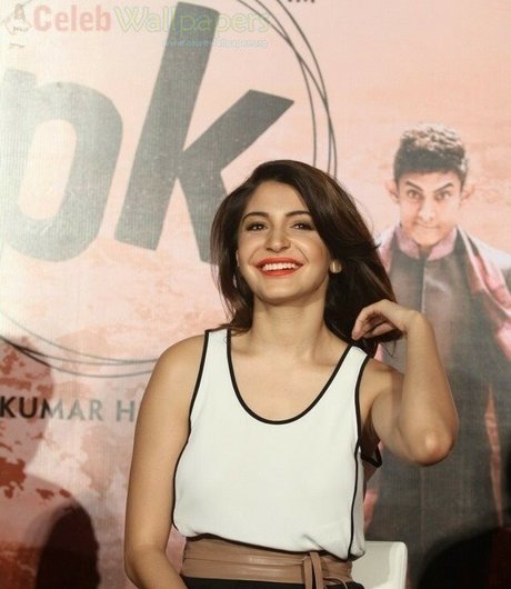 Anushka Sharma free star pictures