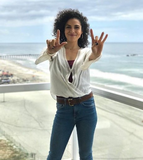 Andrea Sixtos nude model picture