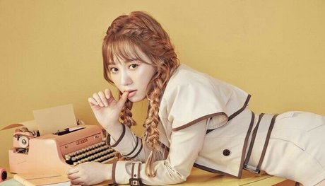 AOA Team model hot gallery