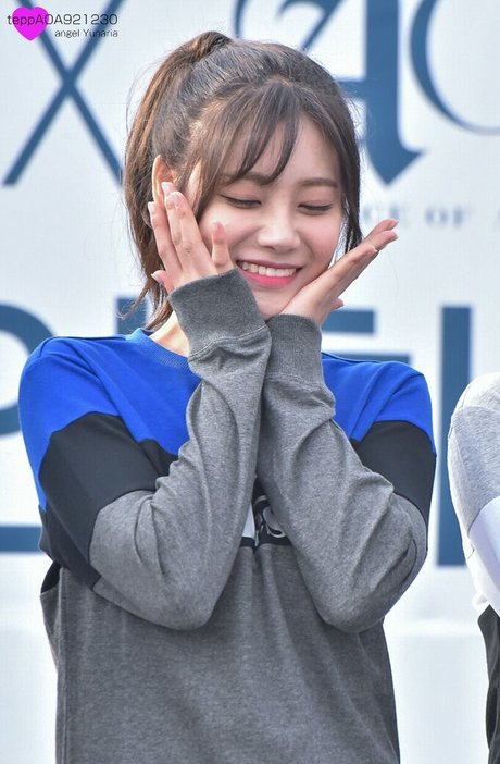 AOA Team naked model gallery