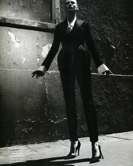 Anne Vyalitsyna model top picture