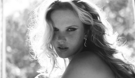 Anne Vyalitsyna star art photos