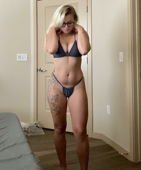 Just Call Me Letty pornstar sexy image