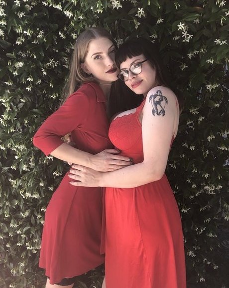 blonde babe onlyfans beautiful image