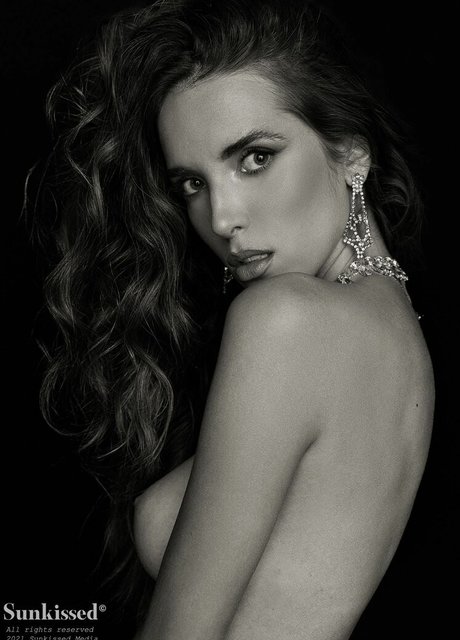 strawberry milk onlyfans beautiful naked img