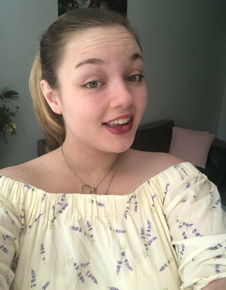 Cheyenne1607 sexy actress pictures