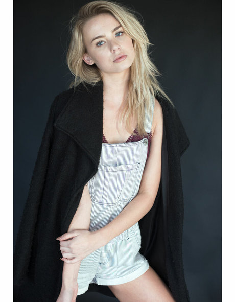 Amber Davis nudes model pic