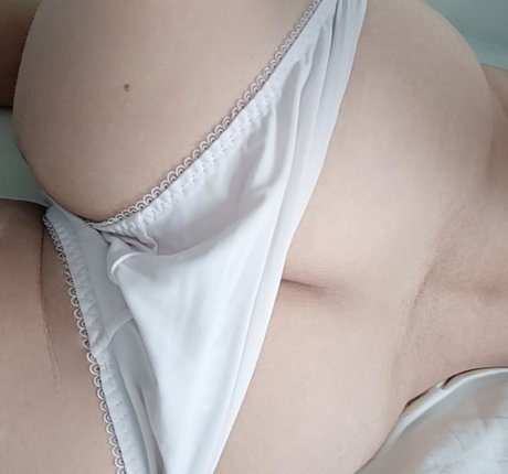 monoetitangee model high quality images