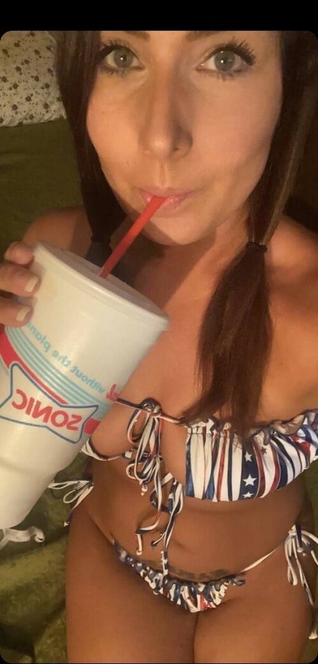 Nichole Harrison top model pictures