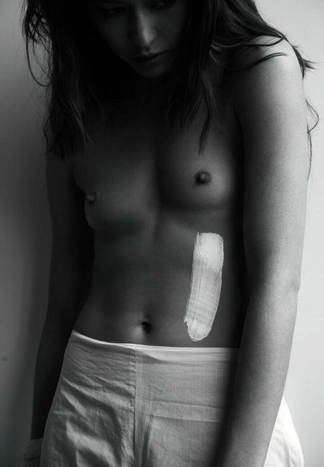 Sonoya Mizuno model high quality photos