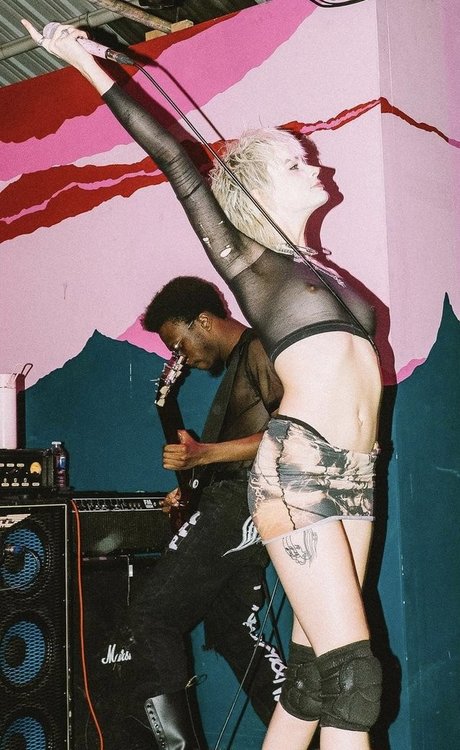 Milkie Way top model pictures