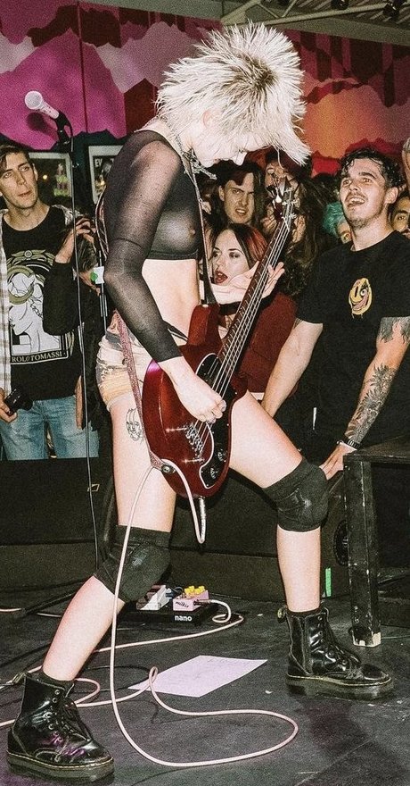 Milkie Way star pornographic photo